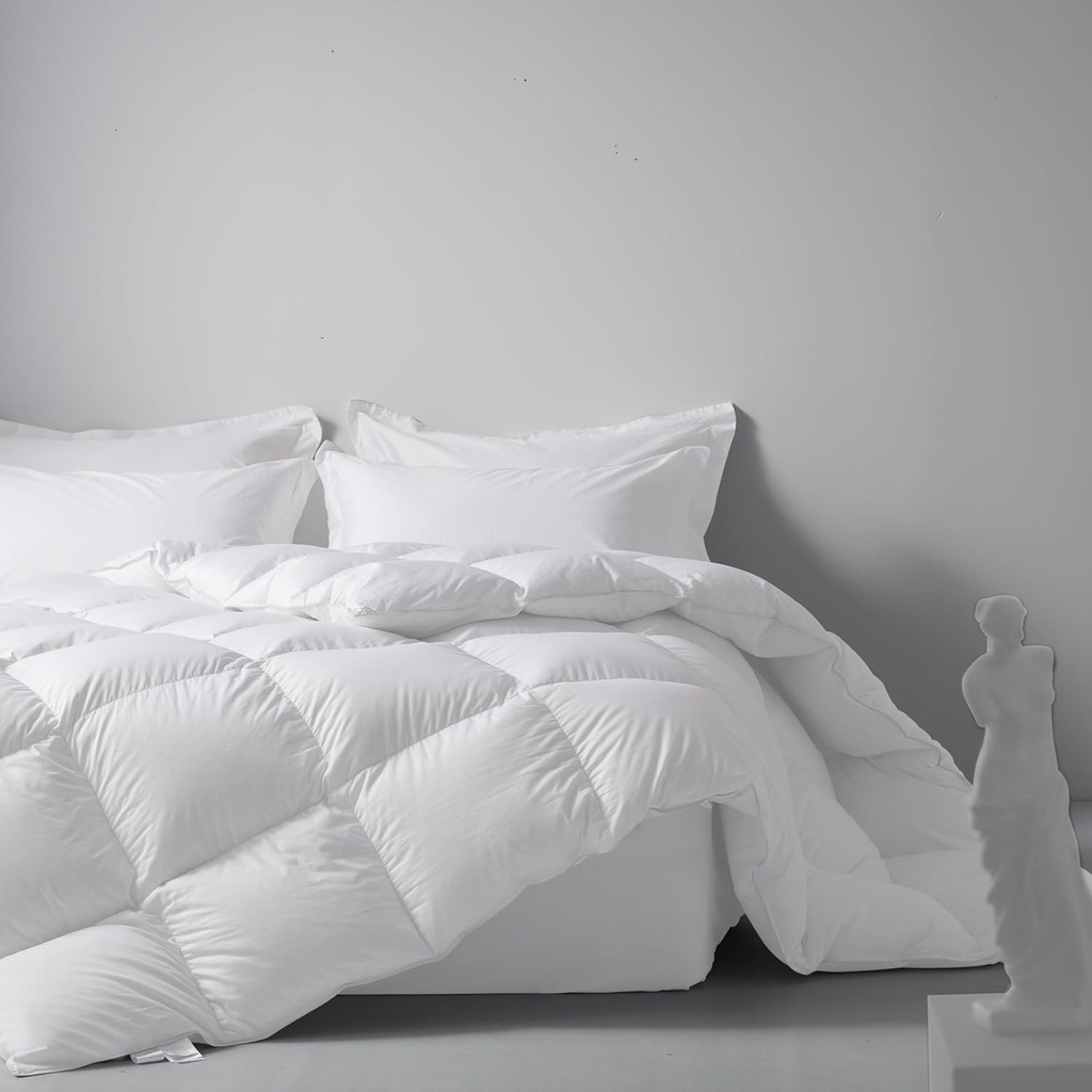 Pilota de lux din pene de gasca albe si puf pentru pat dublu, 9 tog, cu husa 100% bumbac, lavabila la masina, pilota de calitate hoteliera 200 x 200 cm cu 8 benzi de colt