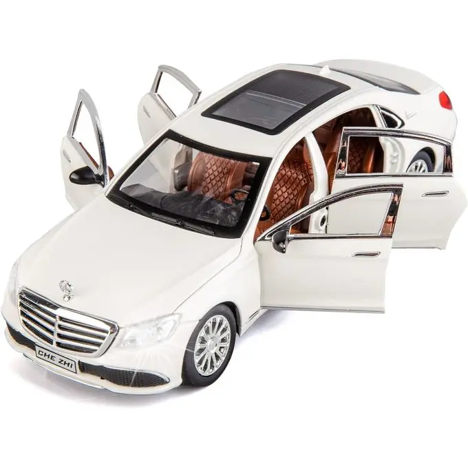 Macheta metalică E300 Sedan scara 1/24, culoare alb, suspensii funcționale, lumini LED și sunete realiste